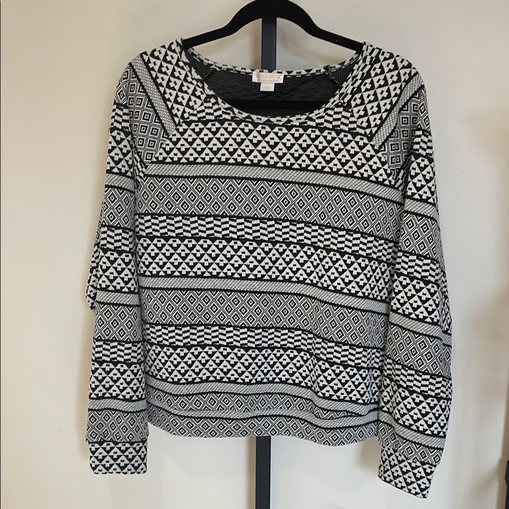 Finn & Grace Geometric Top